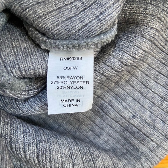 NEW adidas Women's Gray Ribbed Beanie One Size NWOT - Picture 5 of 6